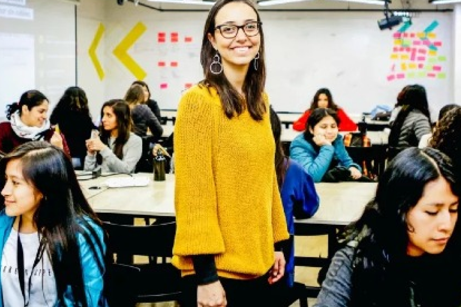 Cuidados com a saúde, capacitação profissional, apoio à maternidade e mentoria financeira estão entre os serviços oferecidos pelos projetos