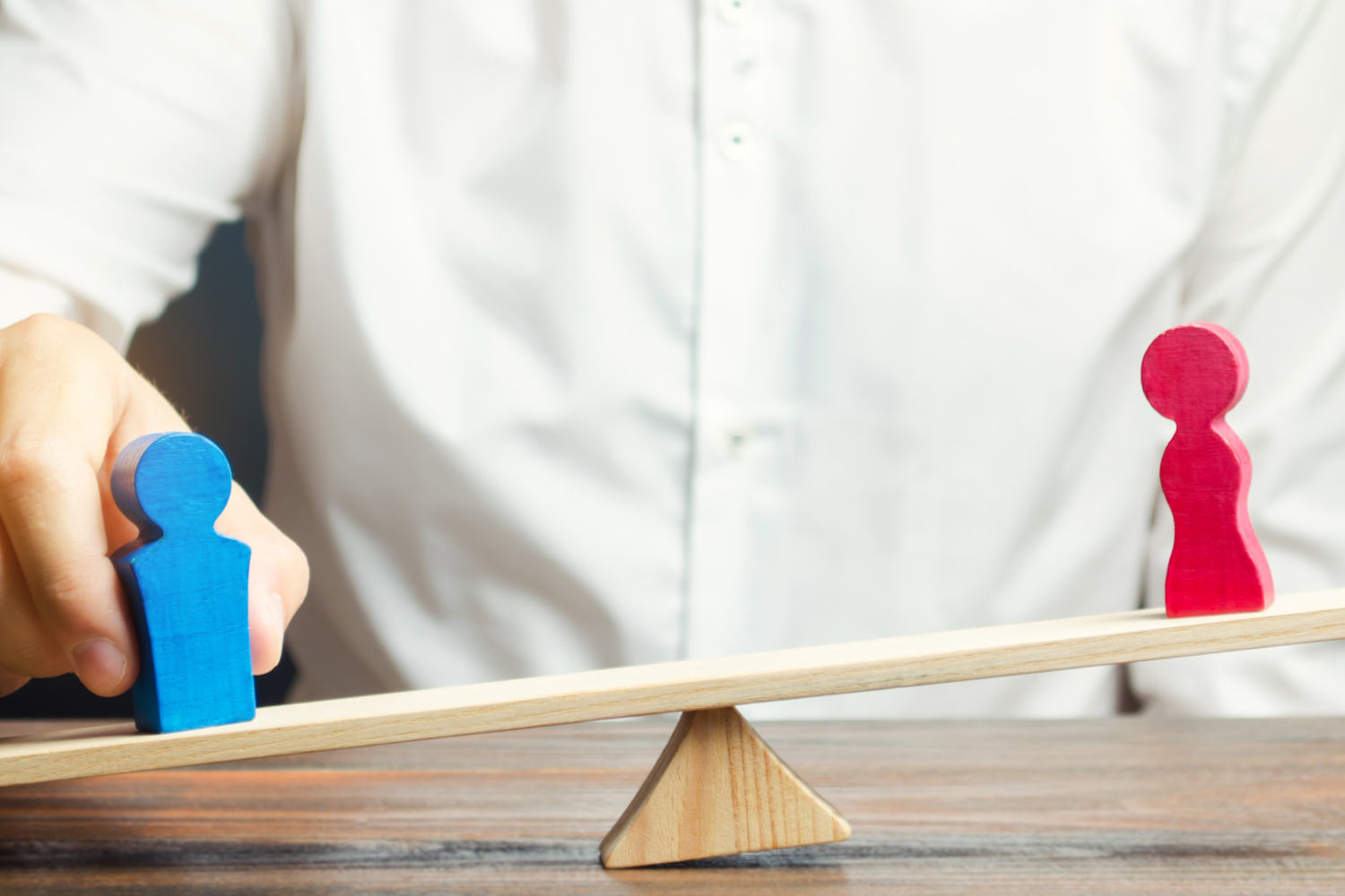 De acuerdo con la Organización Mundial del Trabajo, reducir la brecha de género aumentaría en un 4% el producto interno bruto de los países en América Latina y el Caribe. Créditos: Envato
