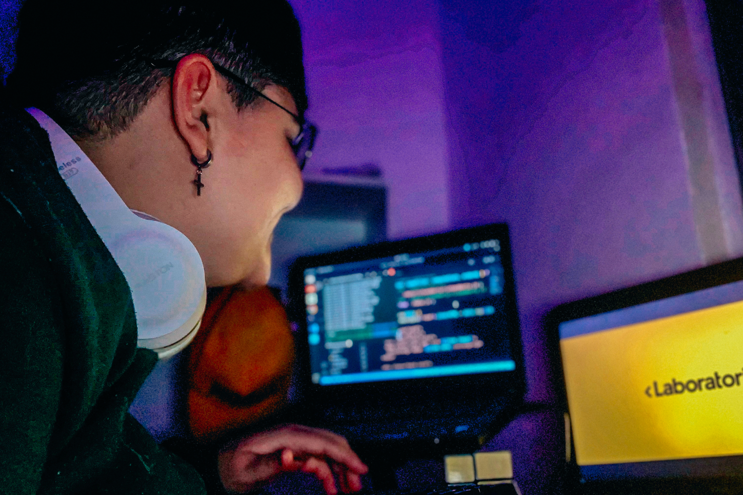 En este artículo te dejamos cinco razones por las cuales este es el mejor momento para contratar talento tech entry-level en América Latina. 