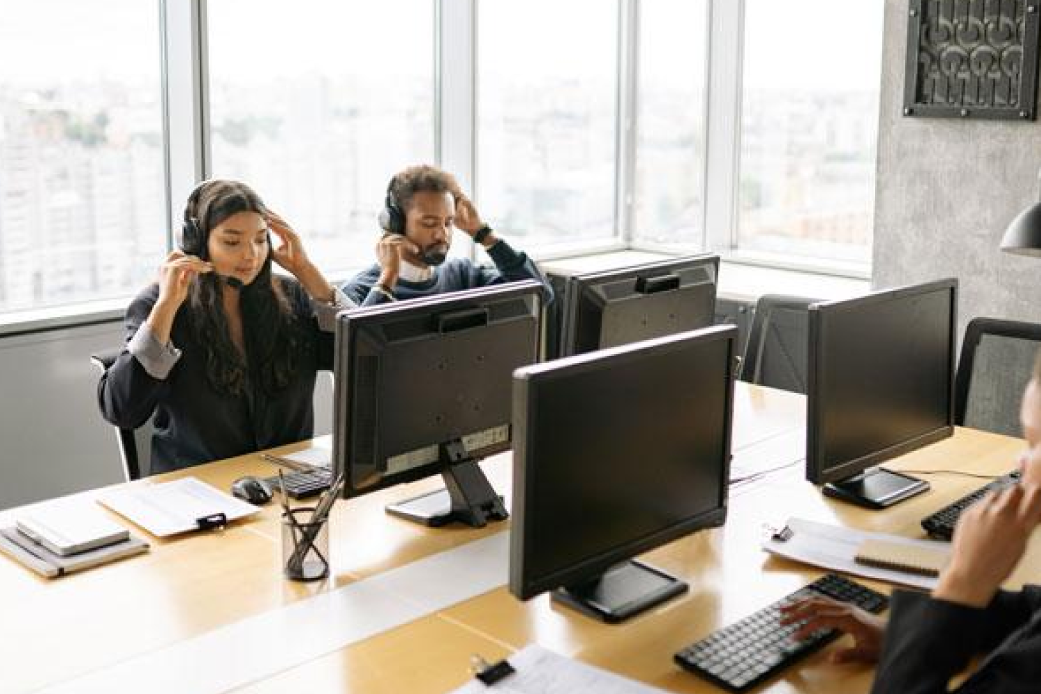 El 25% de los empleados que renuncian en las organizaciones lo hacen dentro de los primeros 25 días, mientras que un 70% toman la decisión de marcharse o quedarse durante los primeros seis meses.